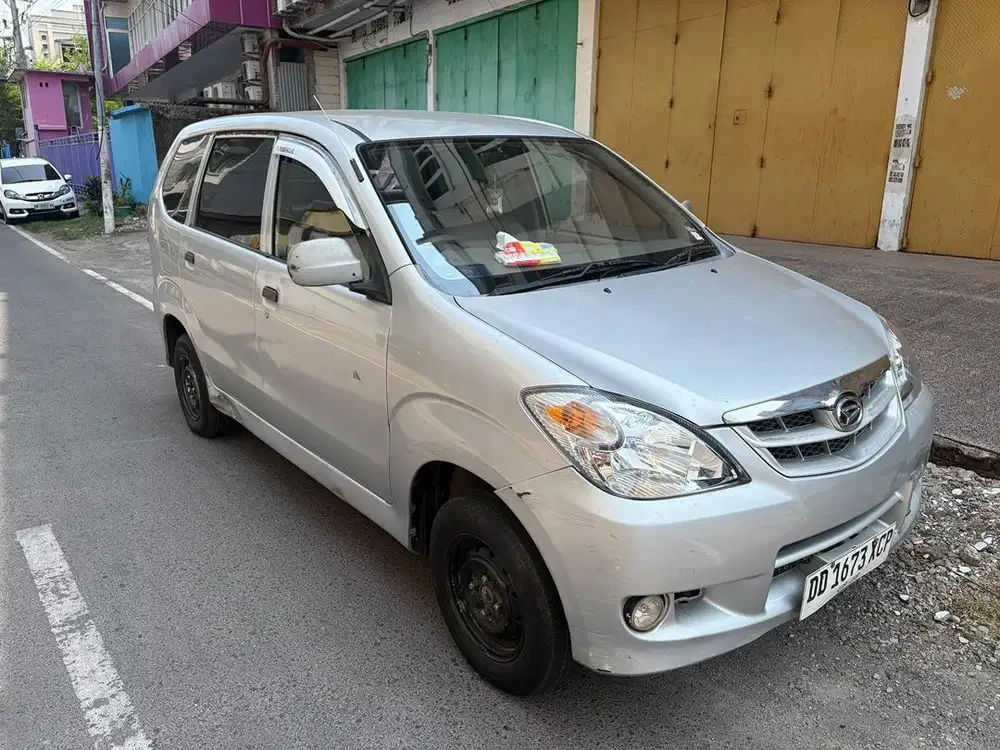 Xenia 1000 th 2008 ac dingin 95 masih cat asli
