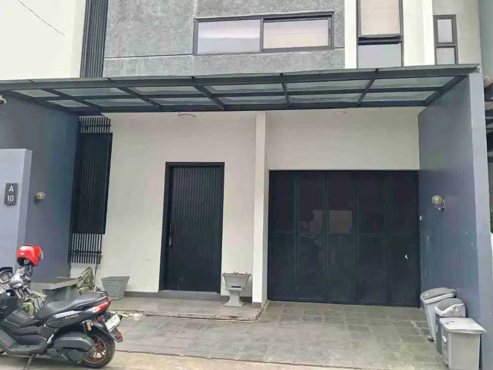 RUMAH TOWN HOUSE
CLUSTER SEVILLA
Lebak Bulus
Cilandak
Jakarta Selatan.