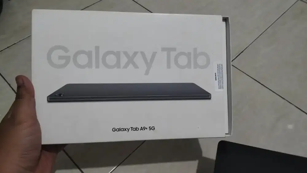 Samsung Galaxy Tab A9+ 5G (FULLSET) - MINUS LCD GARIS