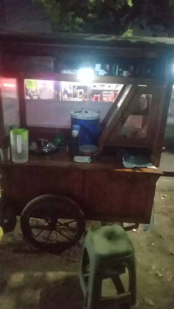 di jual gerobak+ perlengkapan nya