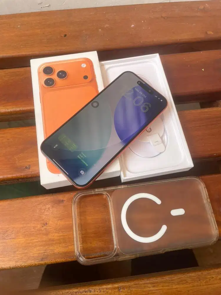 Iphone 17 pro max 256gb cosmic orange garansi