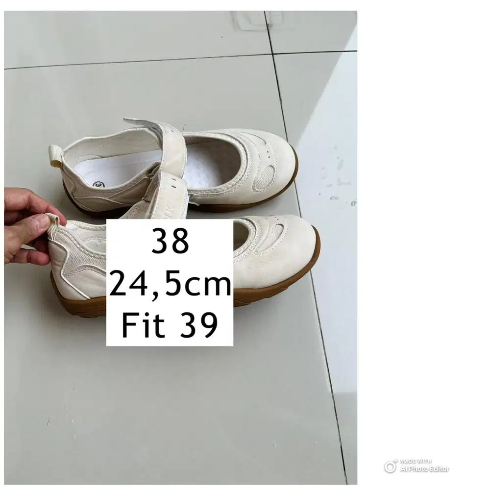 Sepatu Sneaker Cewek Cream
