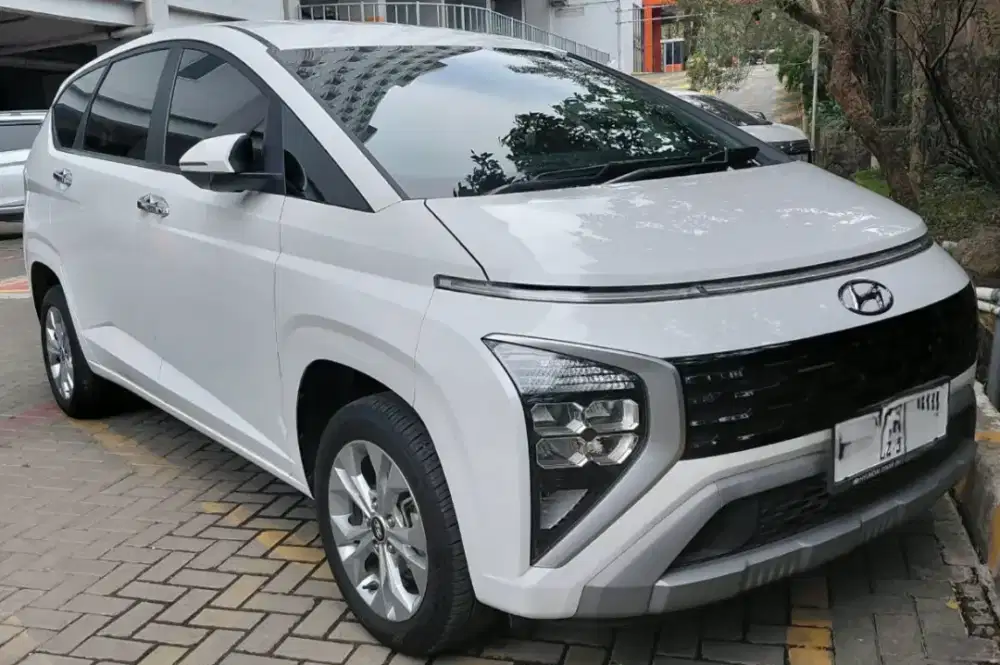 Dijual Hyundai Stargazer Essensial Matic Istimewa Low km