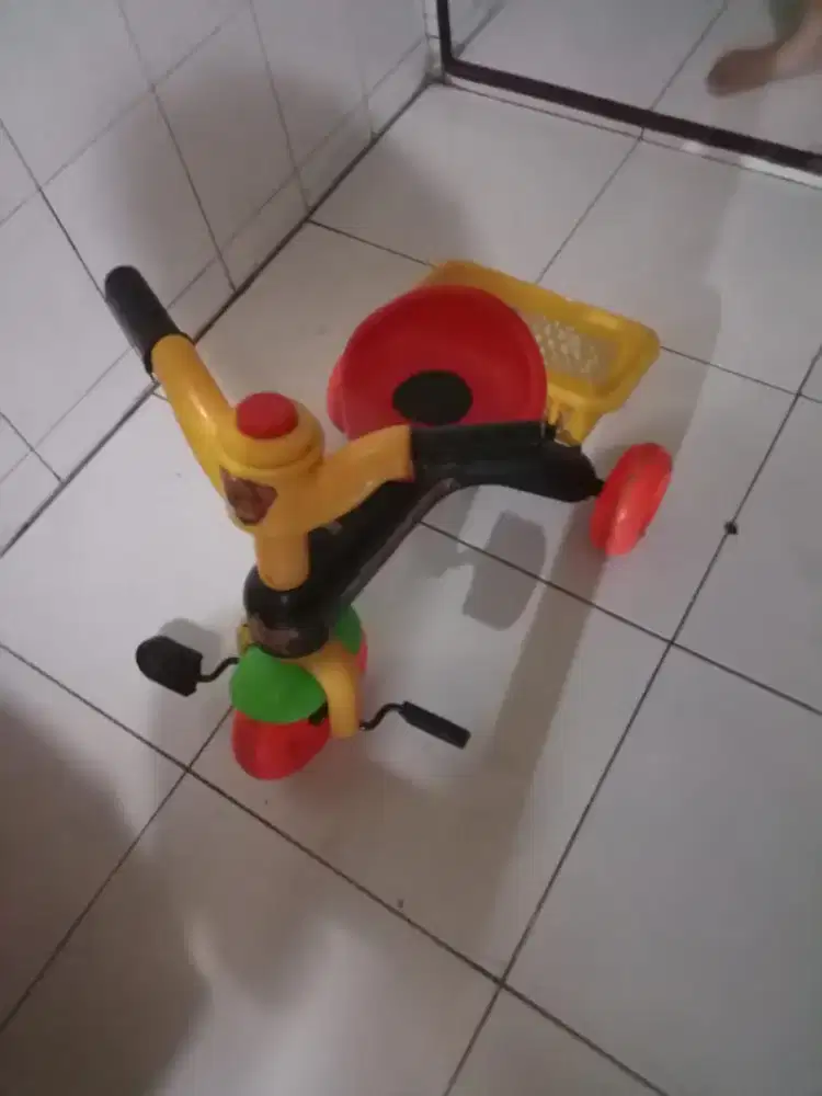 Sepeda anak2 bagus,sehat ,,caNtik 90%,tinggal pakai aja,
