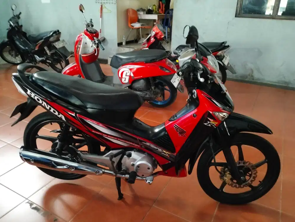 Honda Supra x 125 cw murah