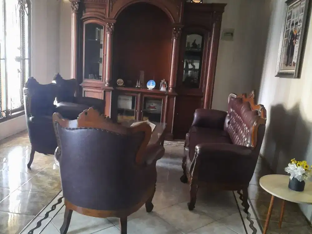 Banting Harga! Rumah 2 Lantai di Pondok Bambu Jakarta Timur – LT 250 M², LB 400 M², 5 KT