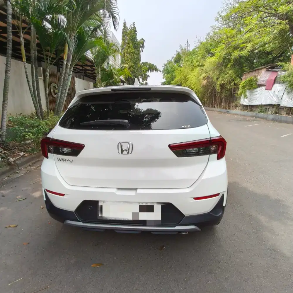 WRV TYPE E CVT , tgn pertama, terawat, bersih, km 25000