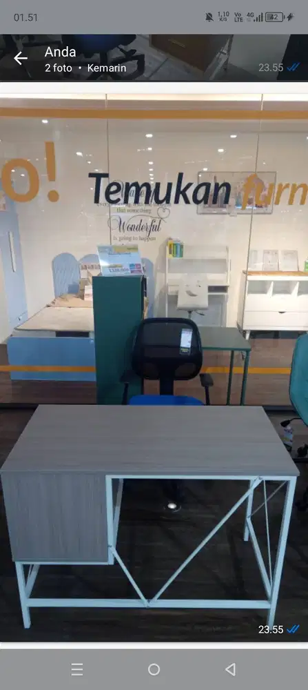 1 set meja komputer