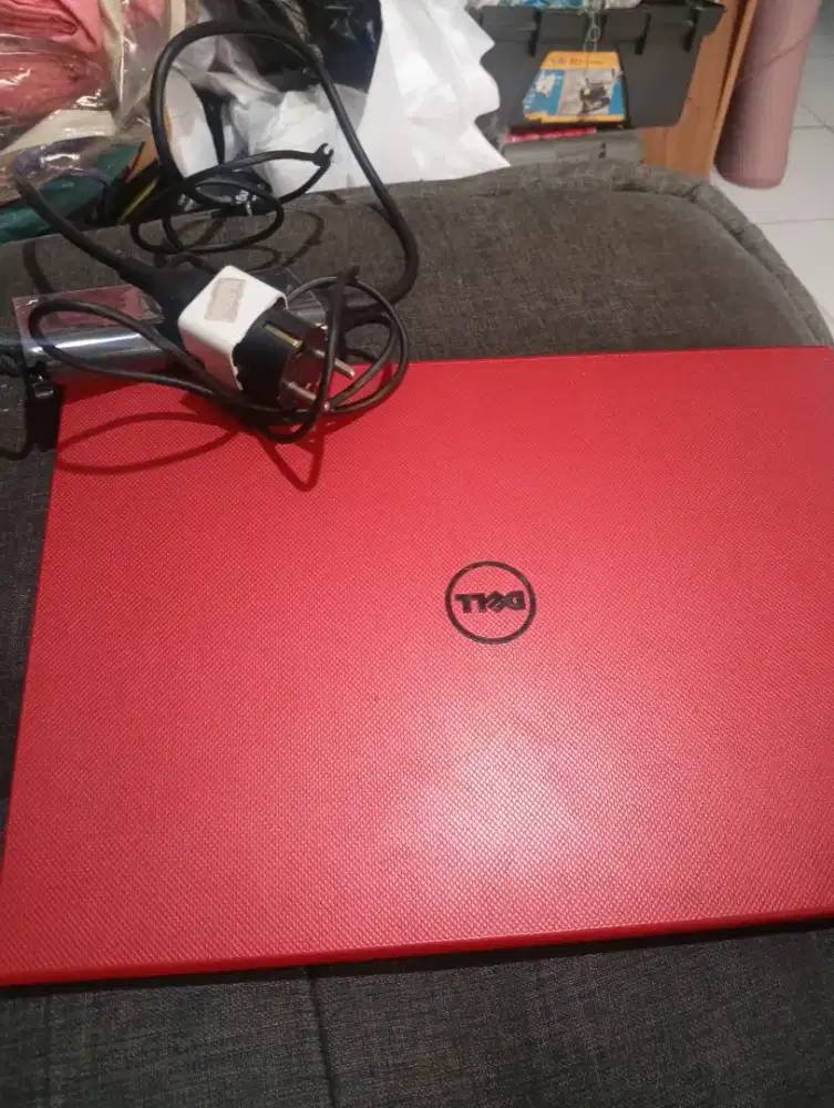 Dijual laptop Dell Inspiron 14 3000 bekas
