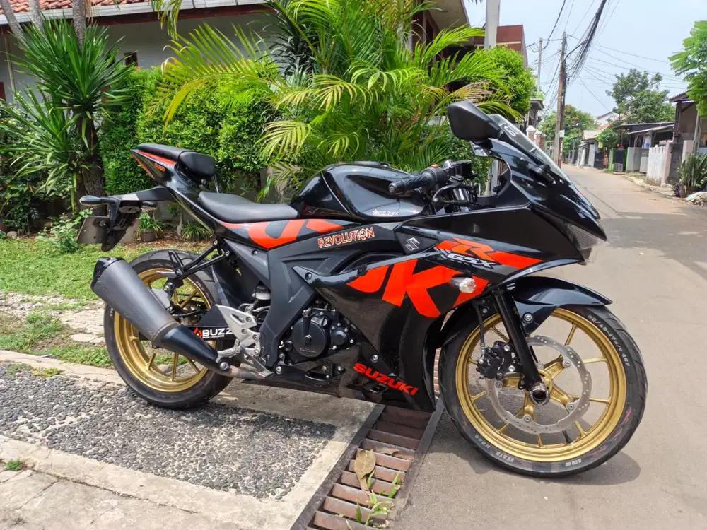 SUZUKI GSX-R 150/ GSX  / GSX-R 150 TAHUN TAHUNN 2017