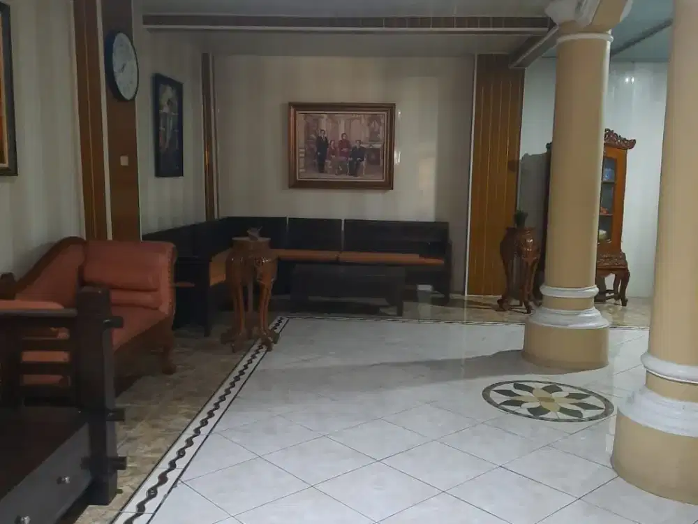 Banting Harga! Rumah 2 Lantai di Pondok Bambu Jakarta Timur – LT 250 M², LB 400 M², 5 KT