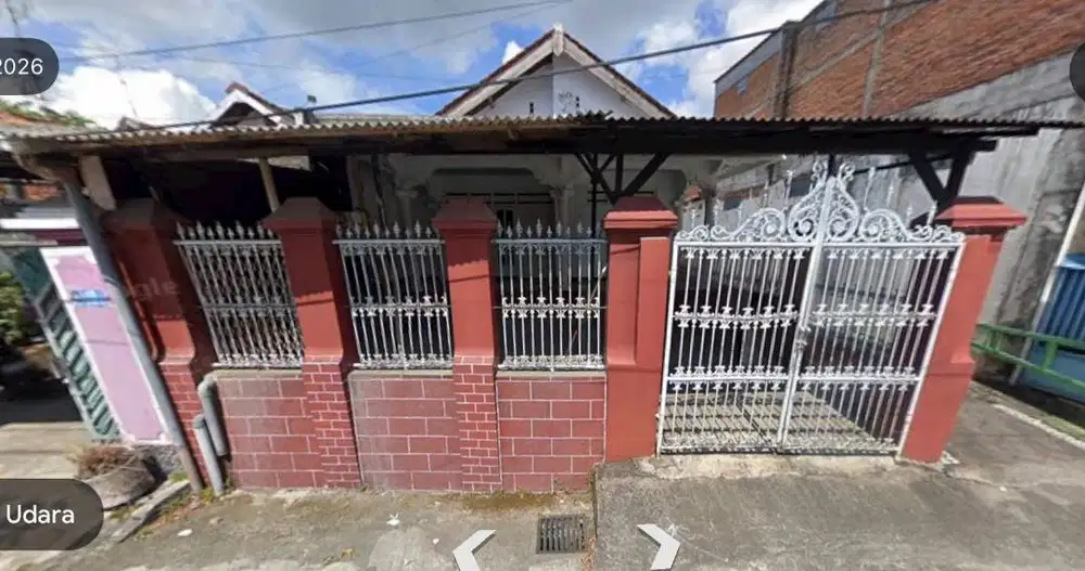 DIJUAL RUMAH STRATEGIS - DEPAN PERPUSTAKAAN BUNG KARNO BLITAR