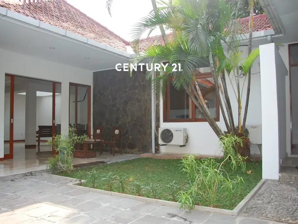 Rumah Sedia Kolam Renang Di Jakarta Pusat