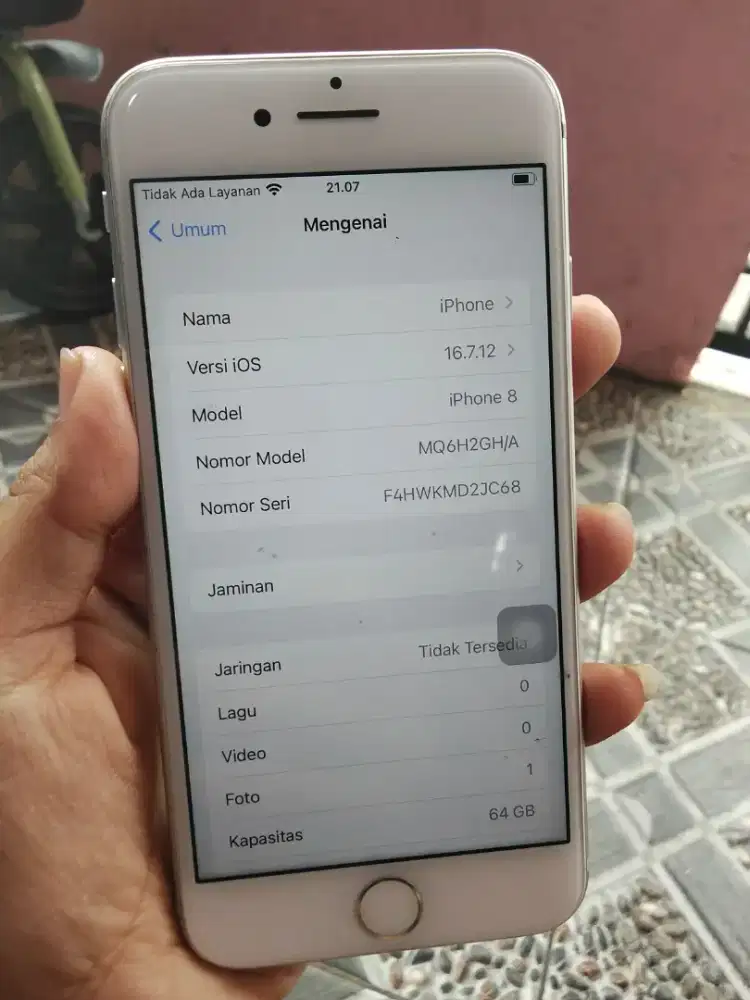 iPhone 8 64Gb Nominus