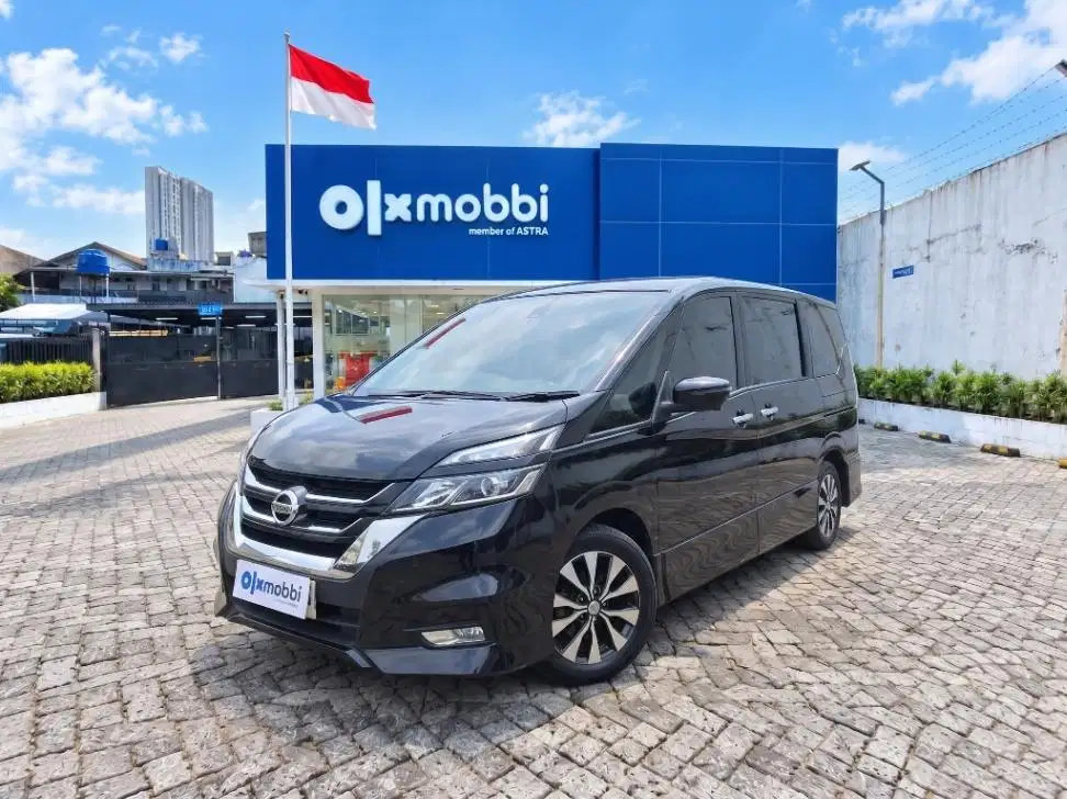 LOW DP Nissan Serena 2.0 Highway Star Bensin-AT 2019 SRG
