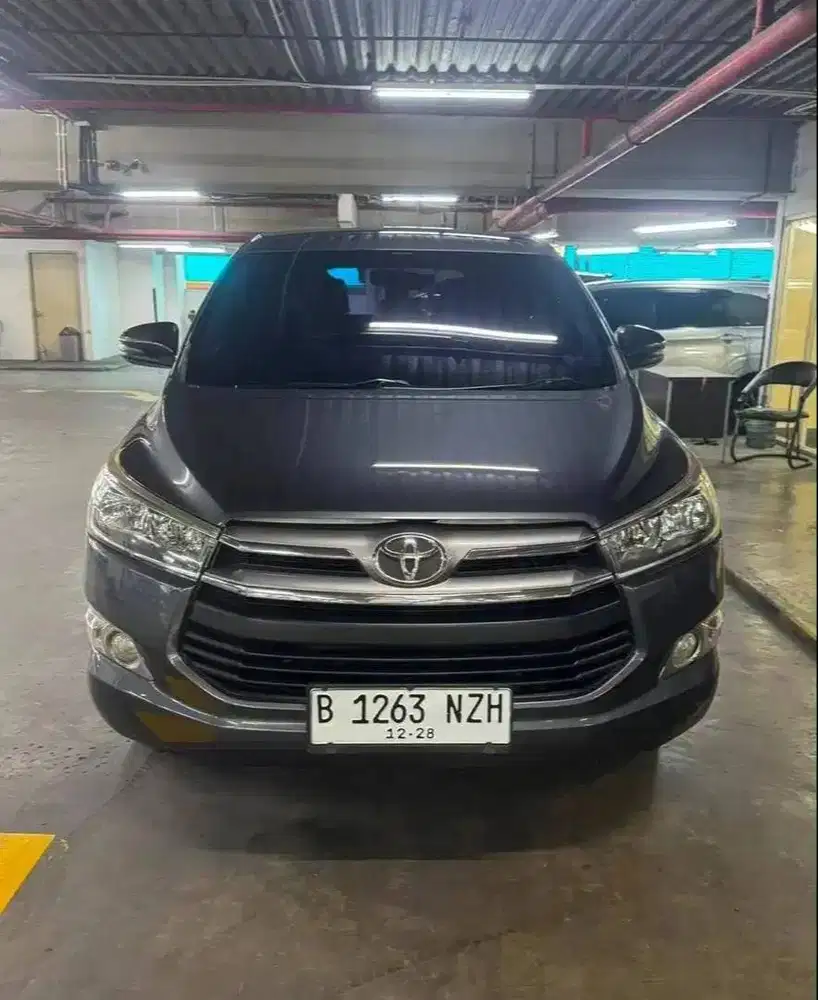 toyota kijang innova (2019)