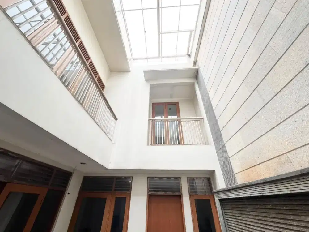 LDP 0135 Dijual / For Sale Rumah Siap Huni Full Furnished Area Kebayoran Baru Jakarta Selatan