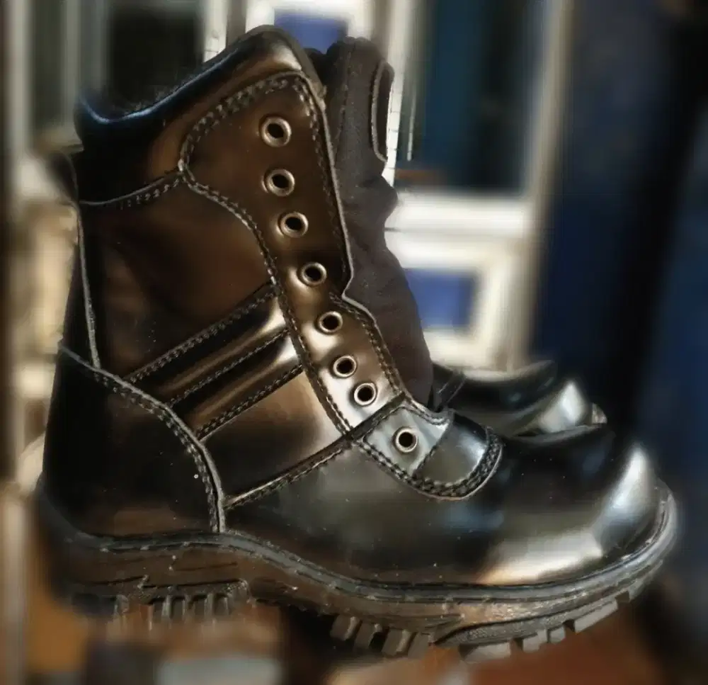 SEPATU PDL / PDH