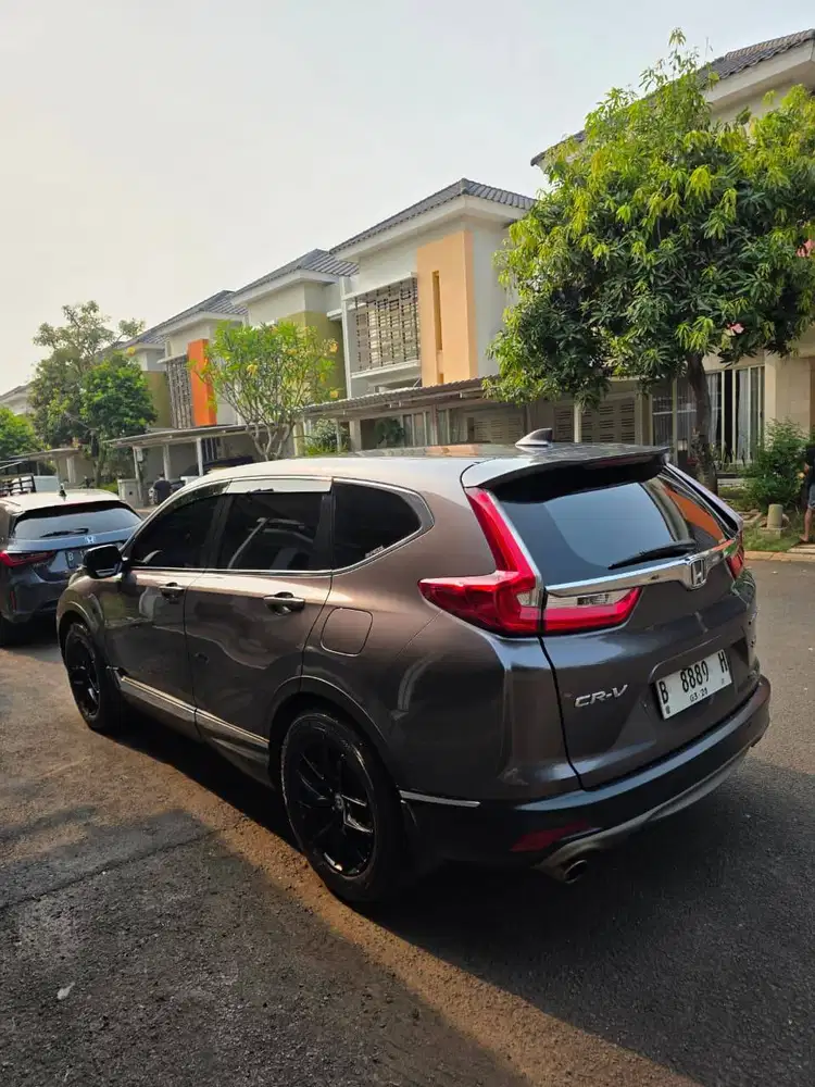 Honda CR-V Turbo Prestige 2017 – Mobil Terawat, Pajak Rp3,27 Juta!