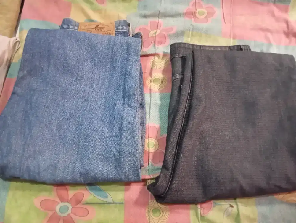 Celana Levi's dewasa
