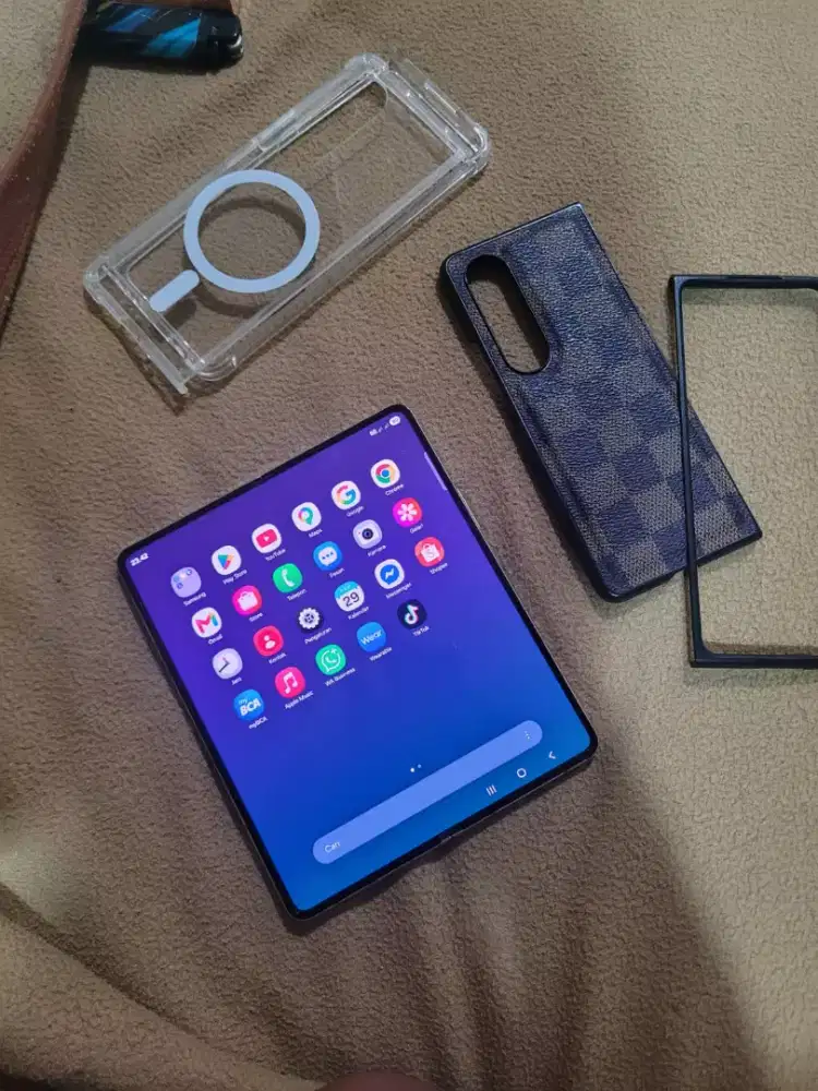 SAMSUNG FOLD 4 INTERNAL 1TB