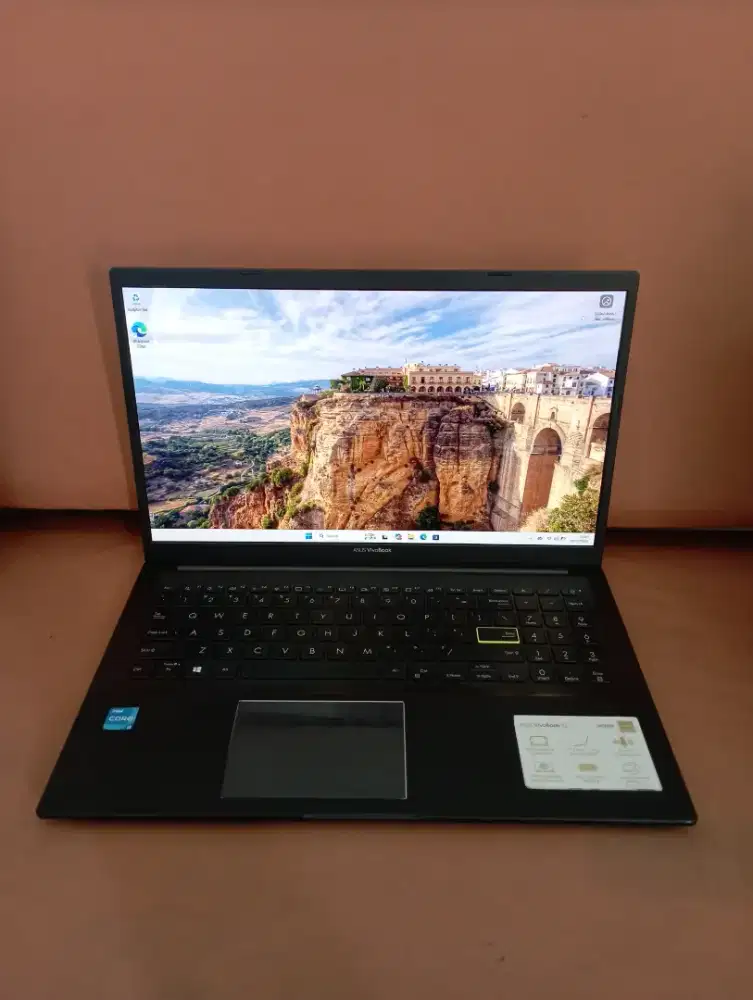Laptop cakep , kualitas terjamin, mulus dan no minus