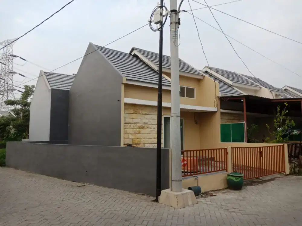 DIJUAL RUMAH NAYLA VILLAGE   SPECIAL LOKASI HOOK! (KH)