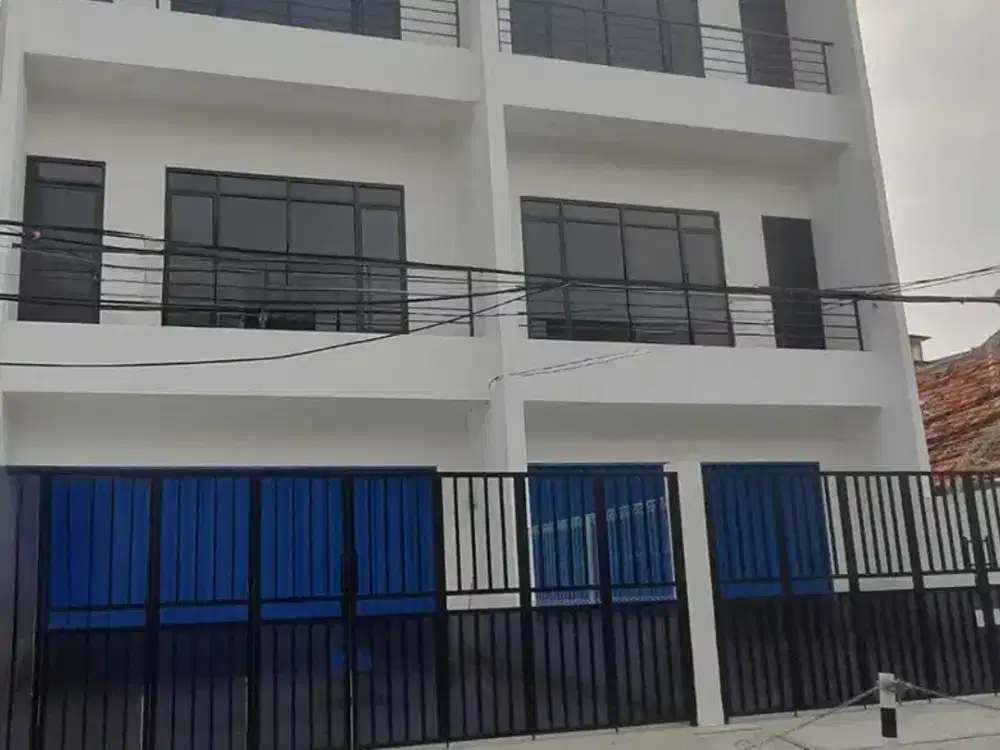 Ruko Mangga Besar Dwiwarna 3.5 Lantai, LT 132 m2, NEW LUX, Gandeng 2