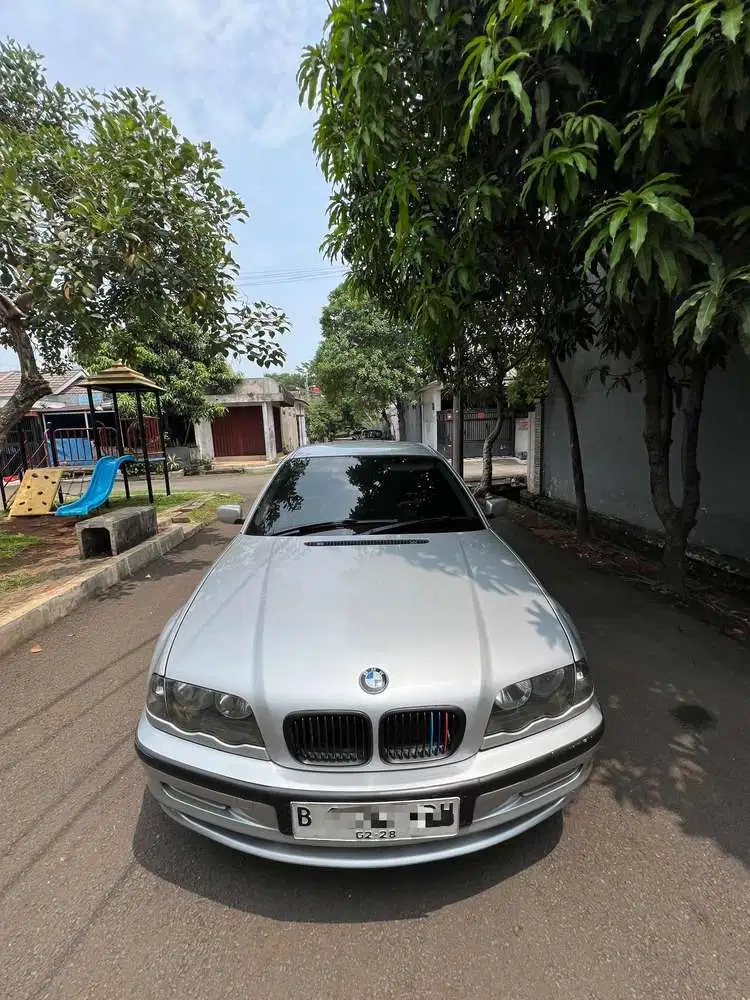 BMW 320i 2020 Bensin