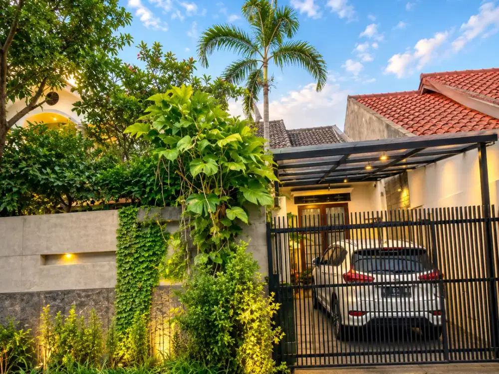 Rumah di bawah pasar Terawat 1½ Lantai Di Pondok Hijau Kawasan Bandung Utara