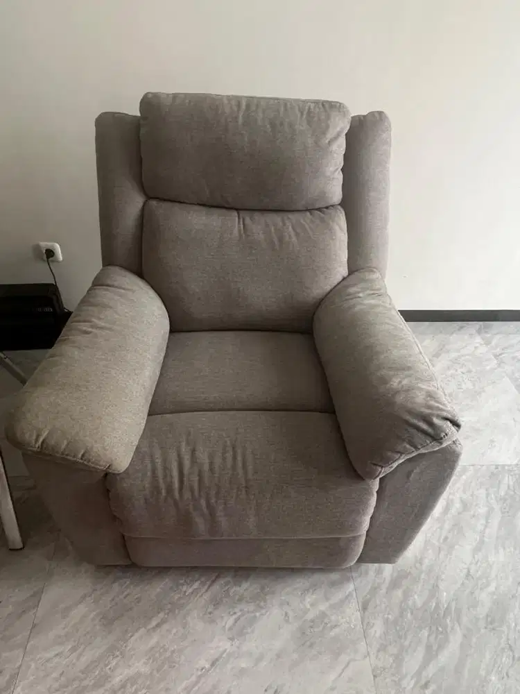Gilford Sofa Recliner INFORMA
