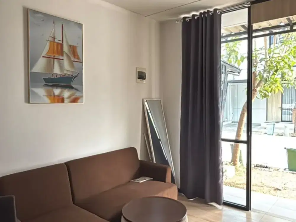 Disewakan Rumah Furnished 2 Lantai 2 KT Dekat Tol Karawang Barat – KIIC