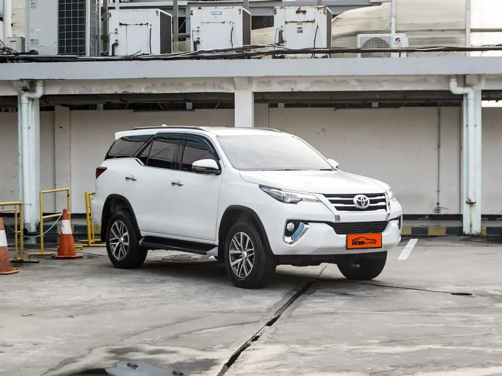 [BERGARANSI] TOYOTA FORTUNER VRZ 2.4 MATIC TAHUN 2016 PUTIH LOW KM