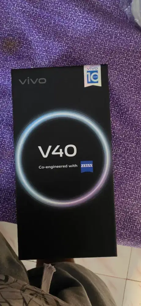 Vivo v40 5g purple