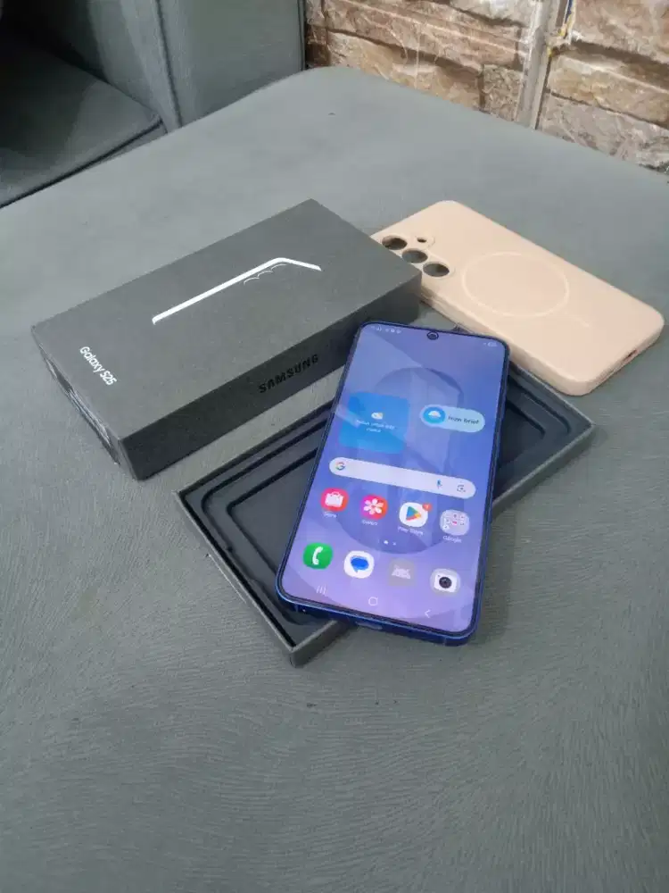 Samsung S25 12/256gb