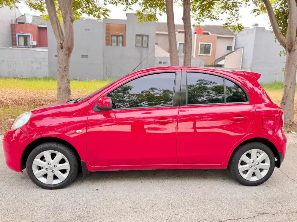 Nissan March 2013 L matic Cakep
