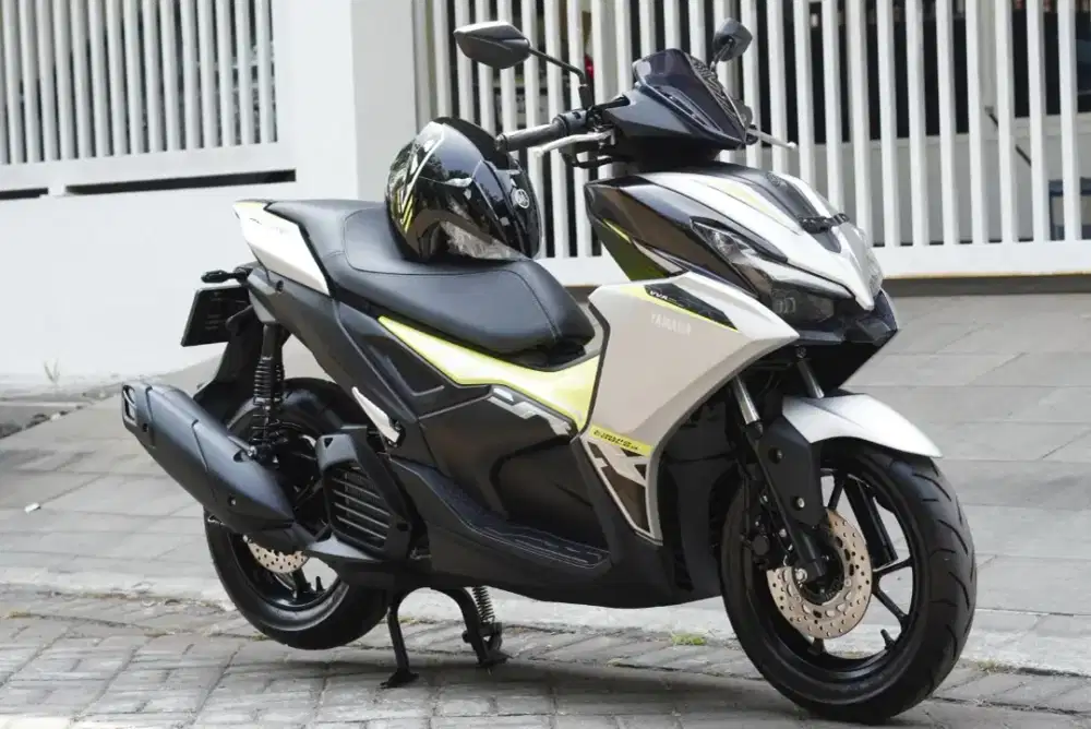 Aerox 2026 km 1800 type alpha standar plat W Sidoarjo