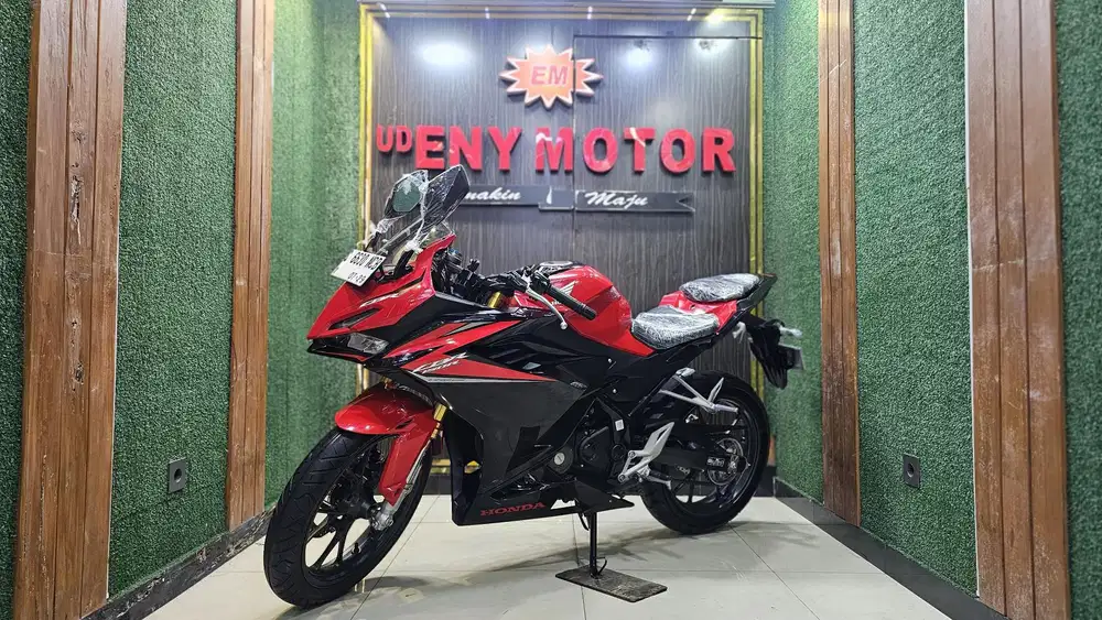 ENY MOTOR - LEGIT! HONDA ALL NEW CBR 150R ABS 2024 - KM 6RB