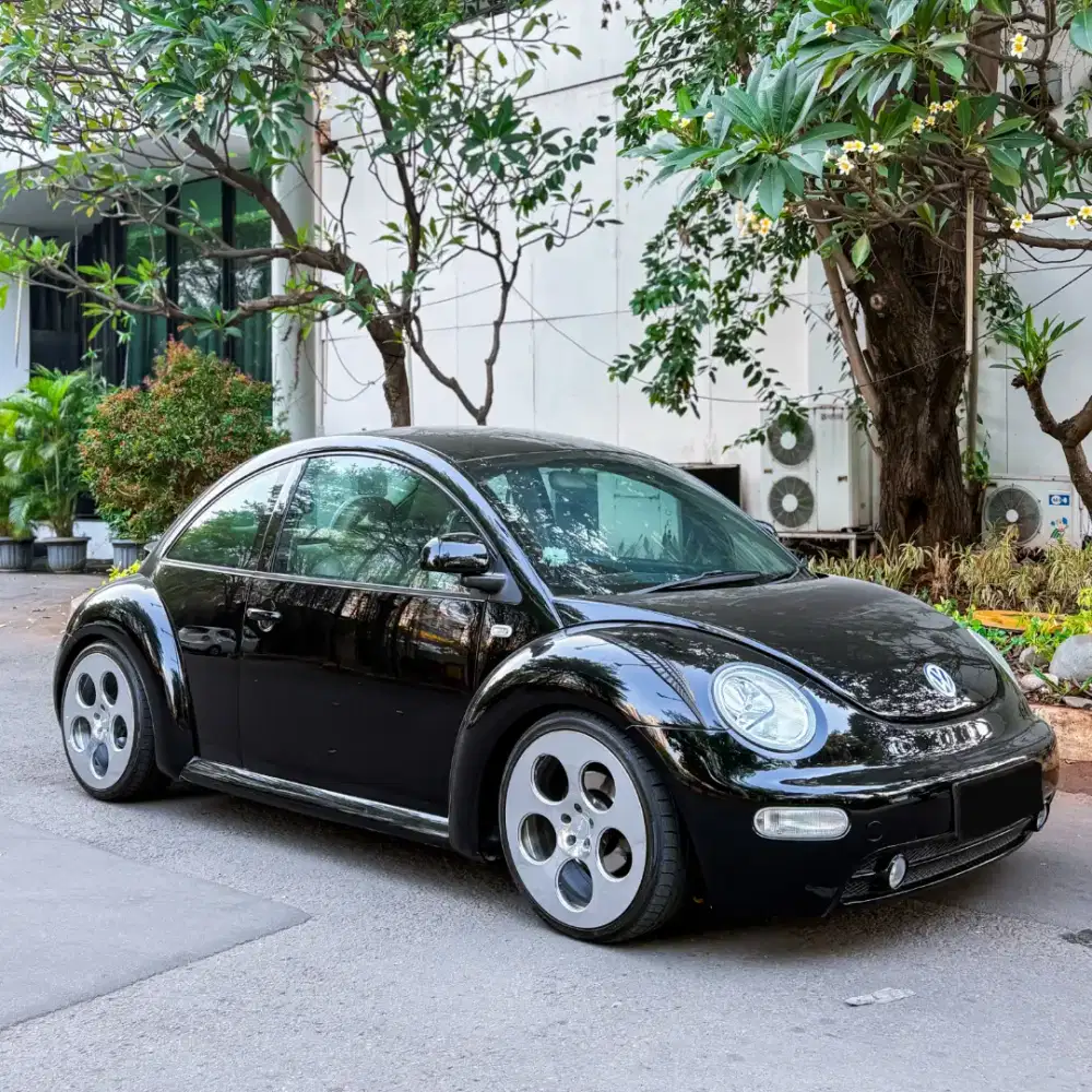 Volkswagen Beetle 2.0 thn 2001
Black
KM 75rb Good Condition.