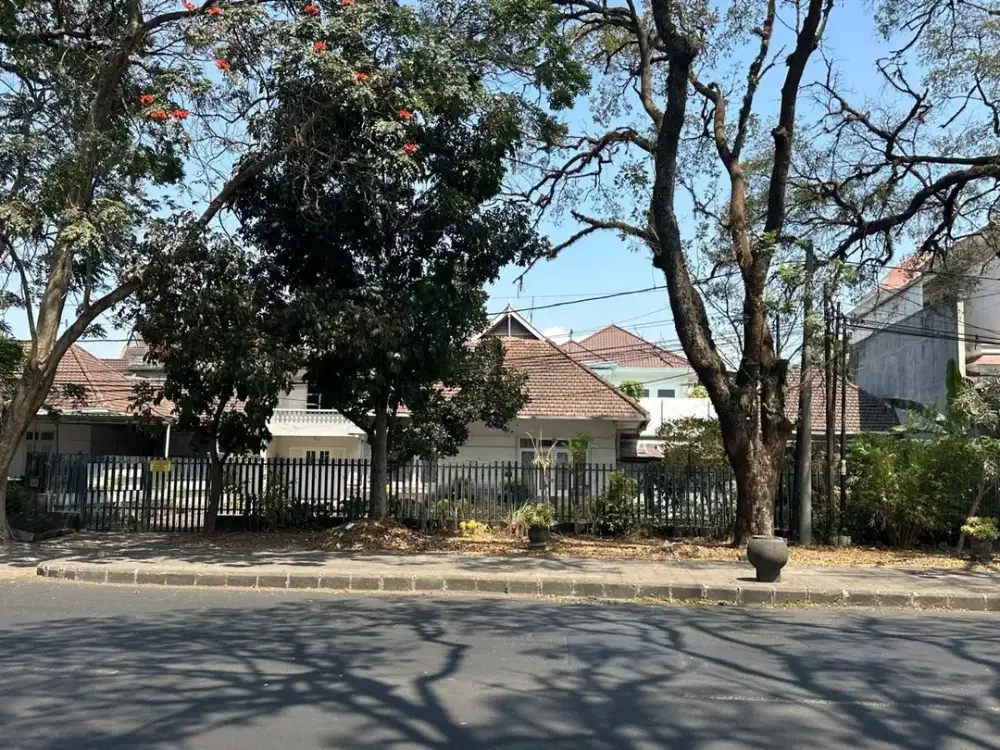 Dijual Rumah 0 Raya Klojen Kota Malang Siap Huni Strategis REV.A1301