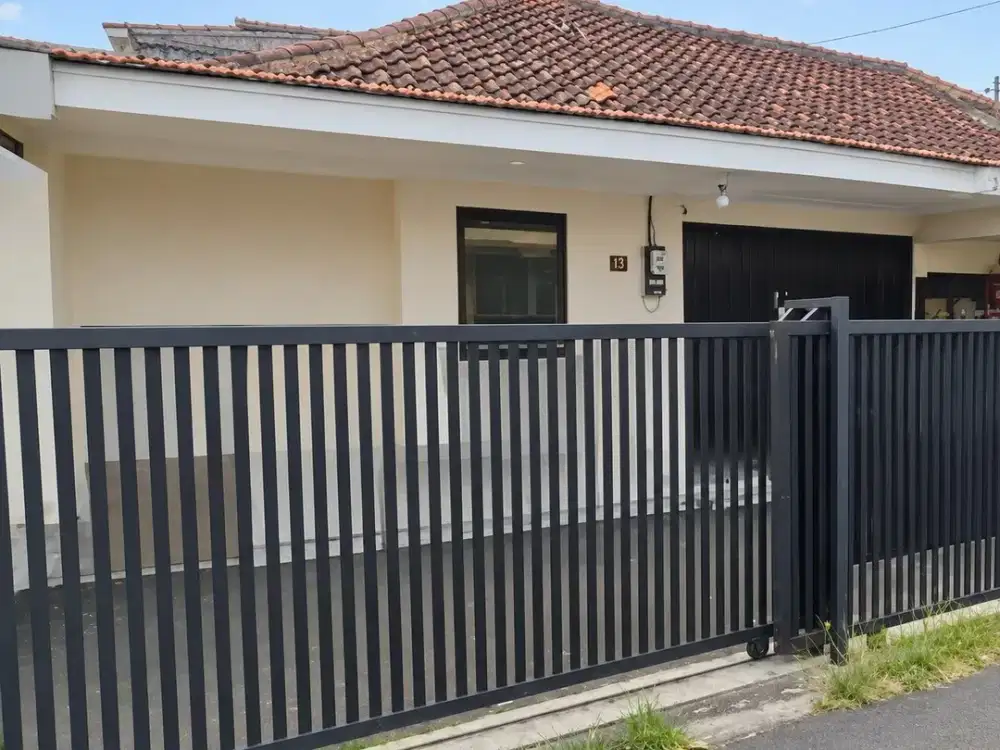 JUAL CEPAT HITUNG TANAH RUMAH TERAWAT AREA TENGAH KOTA SAYAP PASIRKALIKI dan KEBON KAWUNG