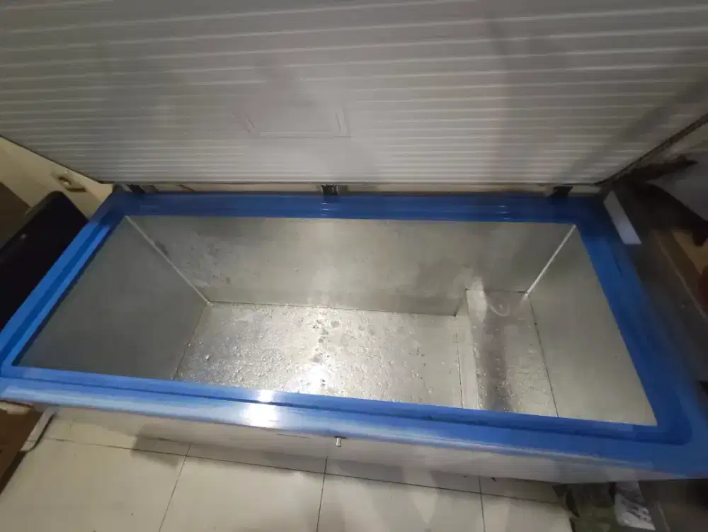 Freezer changhong CBD 680 600L