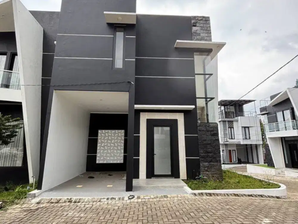 DIJUAL Cepat Villa Modern Cantik 3Lt Include Perabot Dg Private Pool Siap Huni Keamanan 24 Jam View Gunung Dekat Wisata Populer di Villa Agro Kusuma