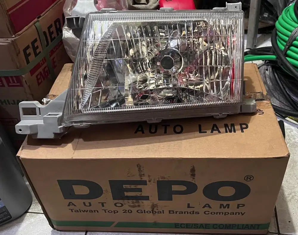 Headlamp Toyota Kijang Kapsul / Kijang EFI