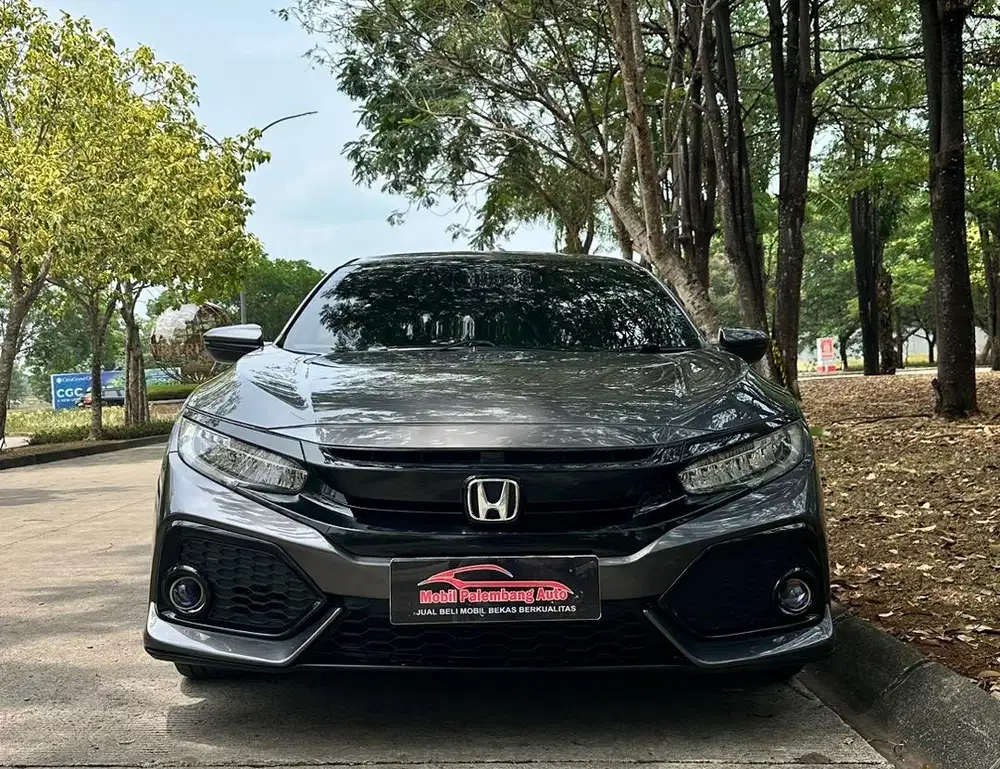 Honda Civic Turbo Hatchback 2018 km rendah orisinil mulus sekali
