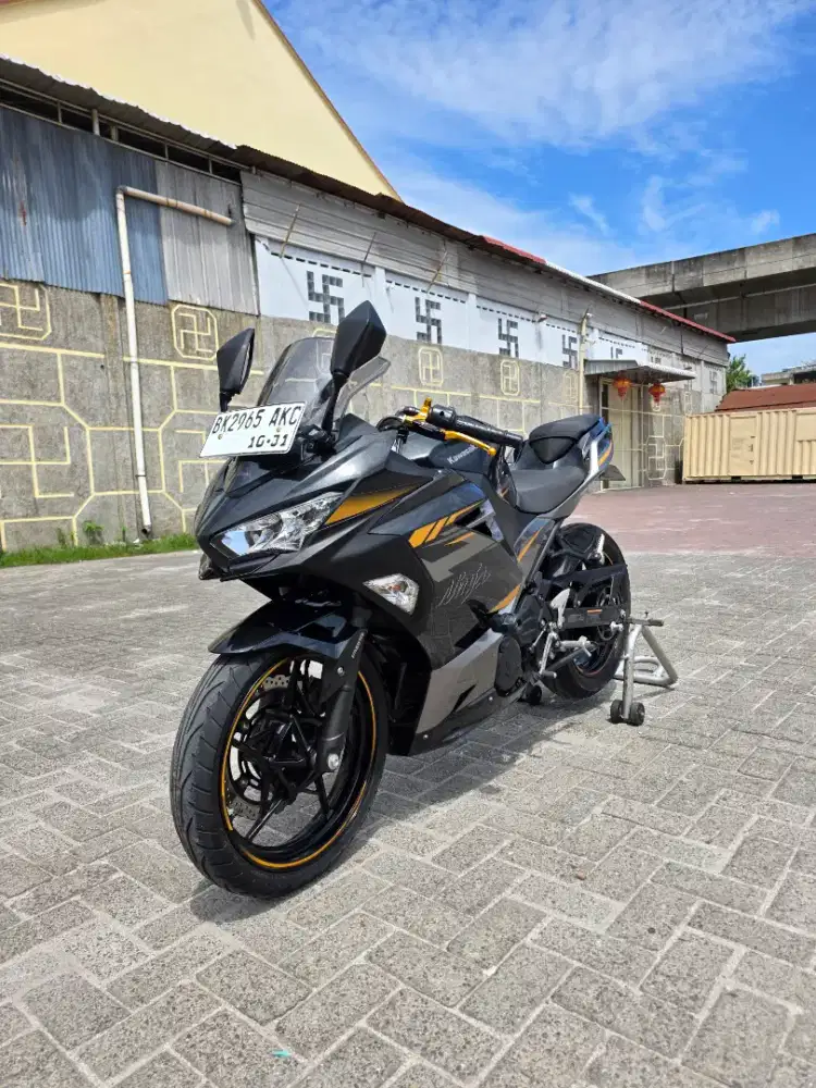 Kawasaki New Ninja 250 ABS SE KIPASS Hitam 2022