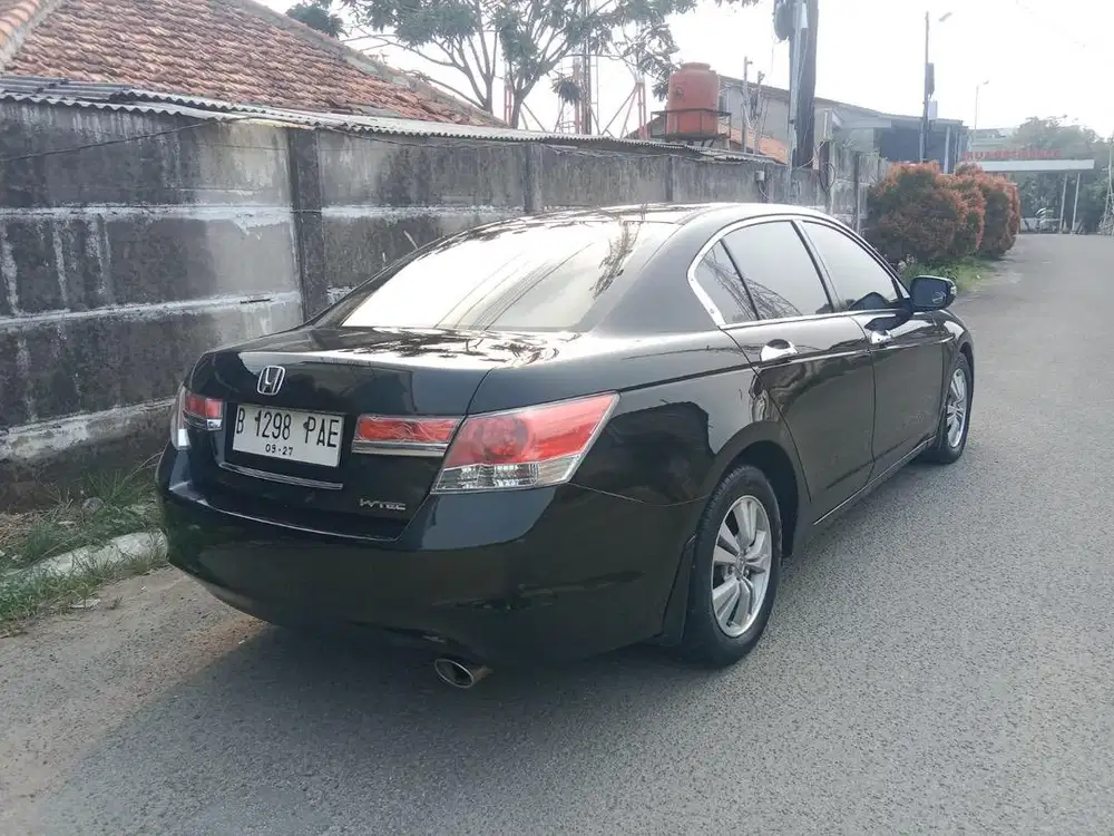 Honda Accord Vtil 2.4 AT 2012