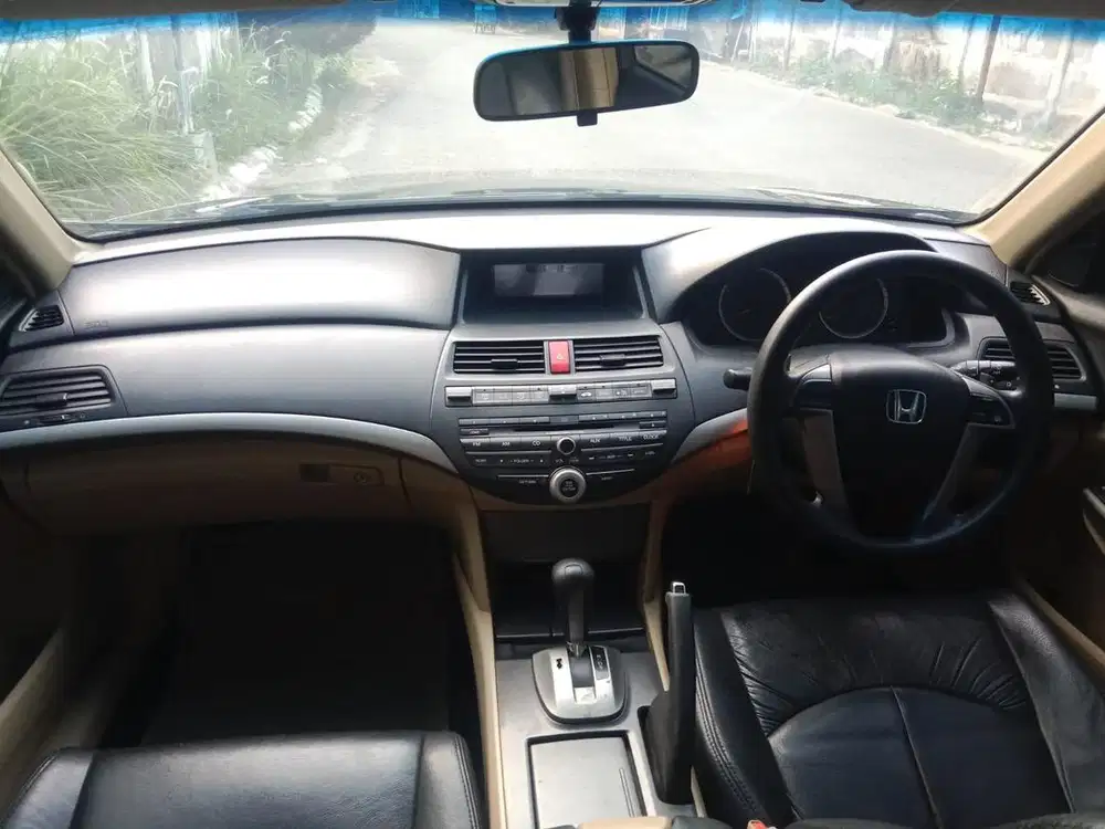 Honda Accord VTI-L 2.4 2012 AT