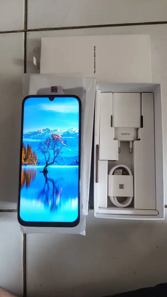 Di jual hp realme c100i masih baru RAM 4/128GB