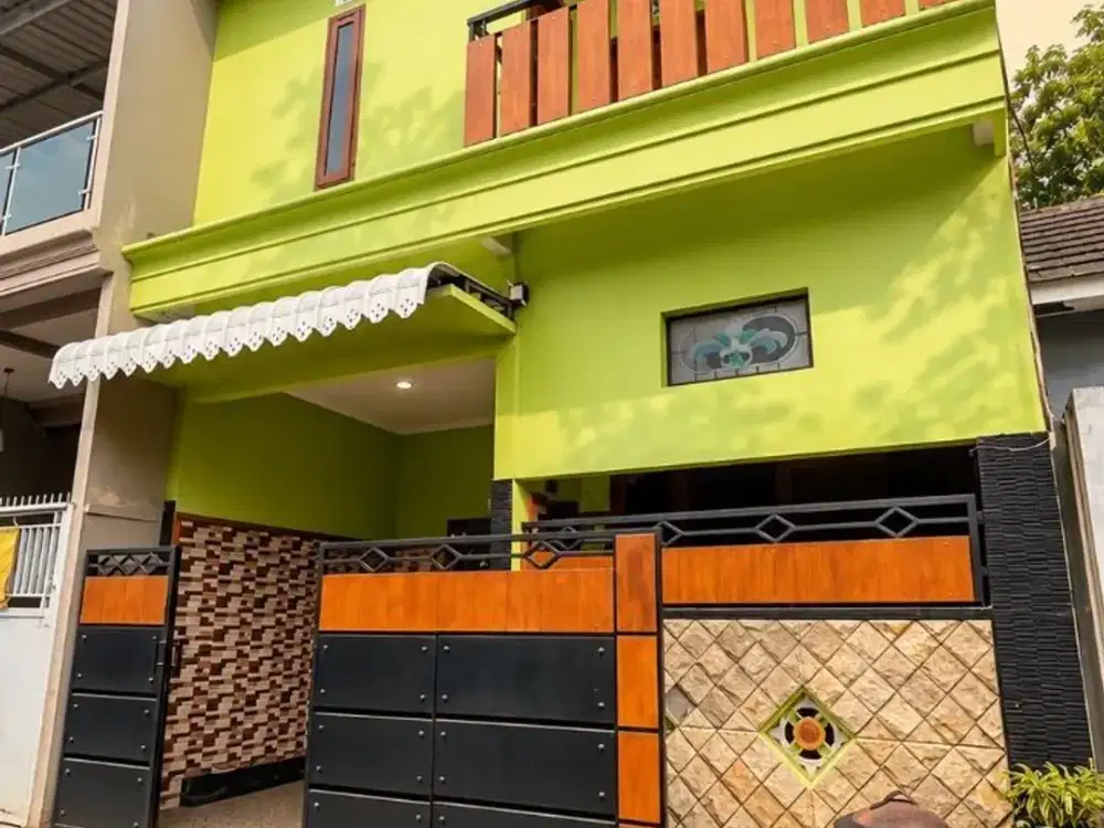Dibawah Harga Pasar Rumah 2 Lantai di Buring Kedungkandang Malang (EWA,WU)